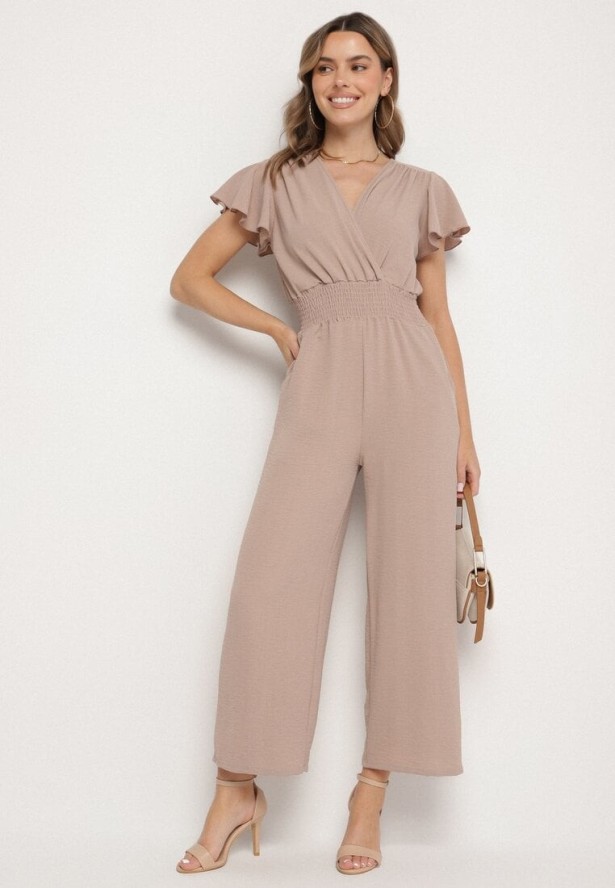 Beżowy Kombinezon z Kopertowym Dekoltem i Szeroką Gumką w Pasie Evimevi