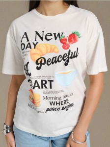 Bawełniana koszulka z nadrukiem - kremowy