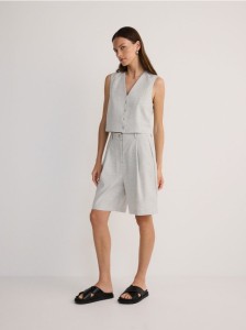 Szorty bermudy z zakładkami - jasnoszary