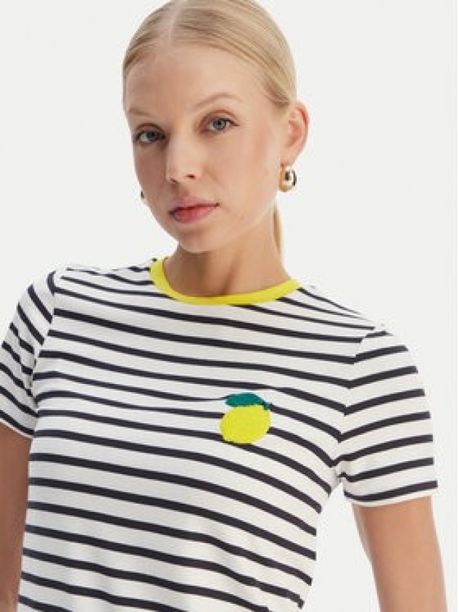 ONLY T-Shirt Heart 15318959 Biały Regular Fit