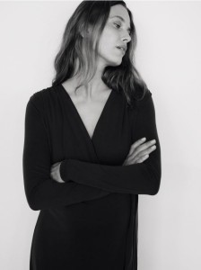 Sukienka midi z modalem - bordowy