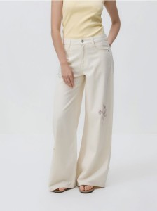 Jeansy wide leg - złamana biel