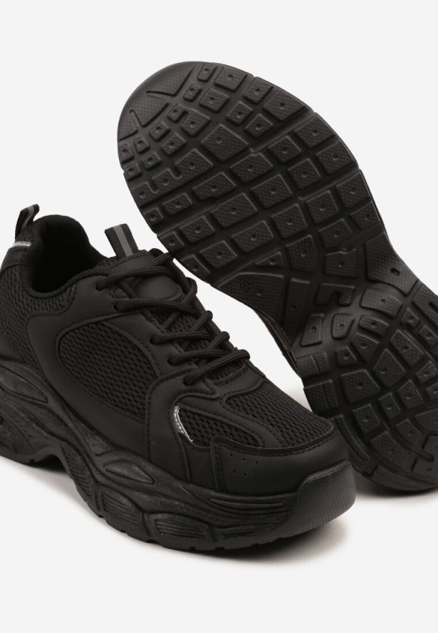 Czarne Sneakersy Vices na Platformie Ozdobione Tłoczeniem Natiselle