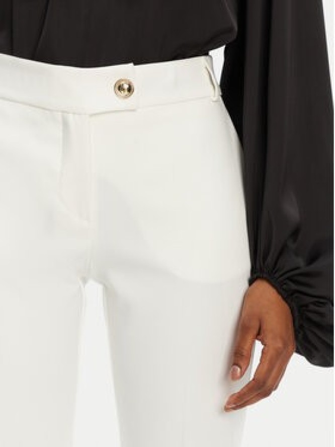 Rinascimento Spodnie materiałowe CFC0122741003 Biały Regular Fit