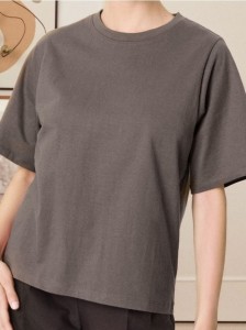 Gładka koszulka z krótkim rękawem - szary