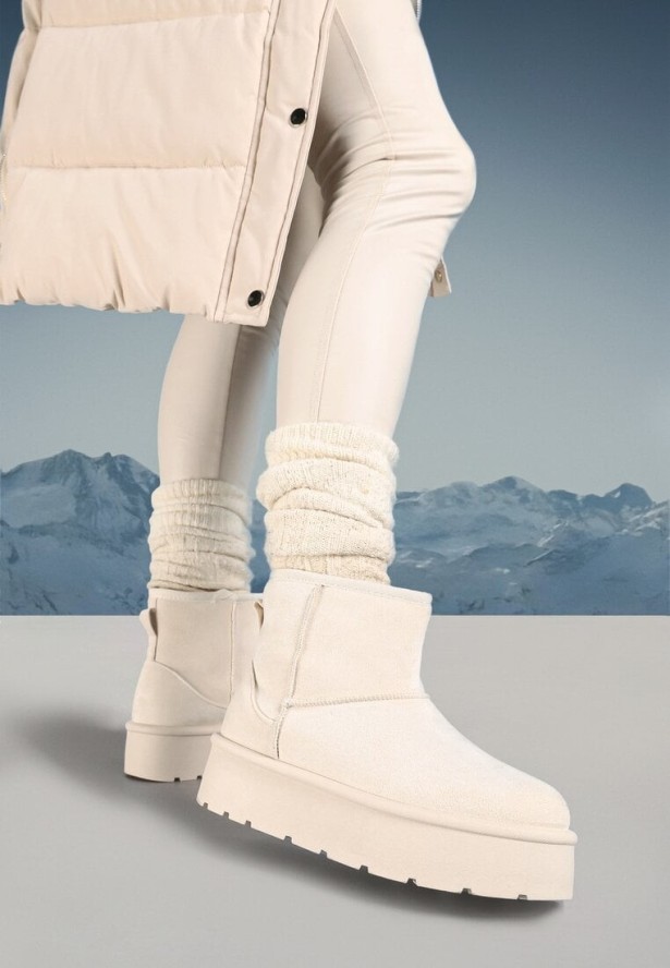 Beżowe Śniegowce na Platformie z Wsuwaną Cholewką Irialia