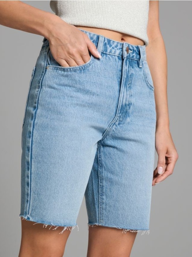 Szorty jeansowe bermudy - niebieski