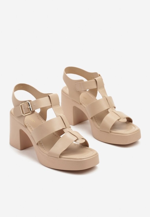 Beżowe Sandały na Platformie i Obcasie z Ozdobnymi Paskami Ivelzivis
