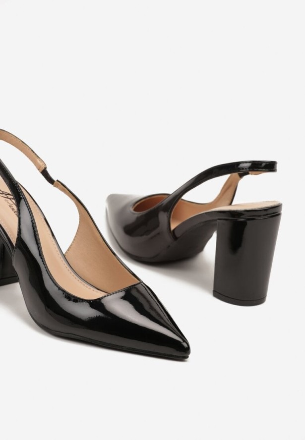 Czarne Sandały Lakierowane na Słupku Slingback Halasela