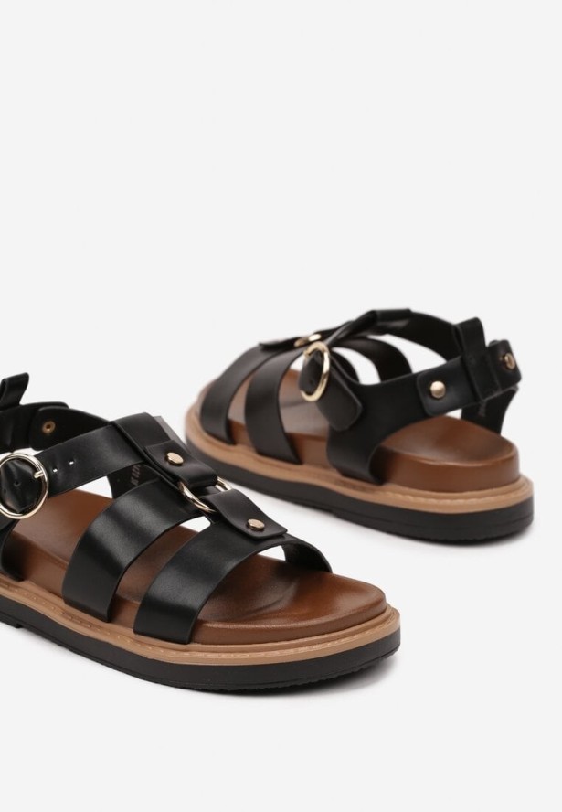 Czarne Sandały na Płaskiej Podeszwie z Klamrą i Nitami Deliniel