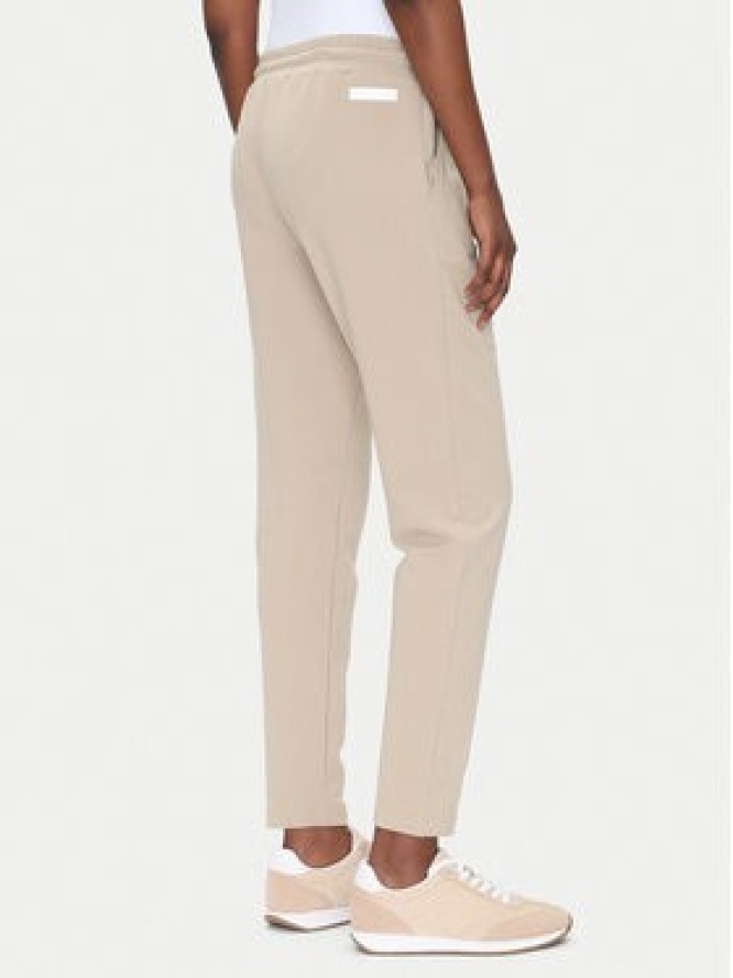 EA7 Emporio Armani Spodnie dresowe 7W000489 AF12951 U6155 Beżowy Regular Fit