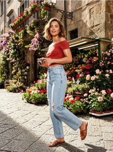 Crop top z krótkim rękawem - koralowy