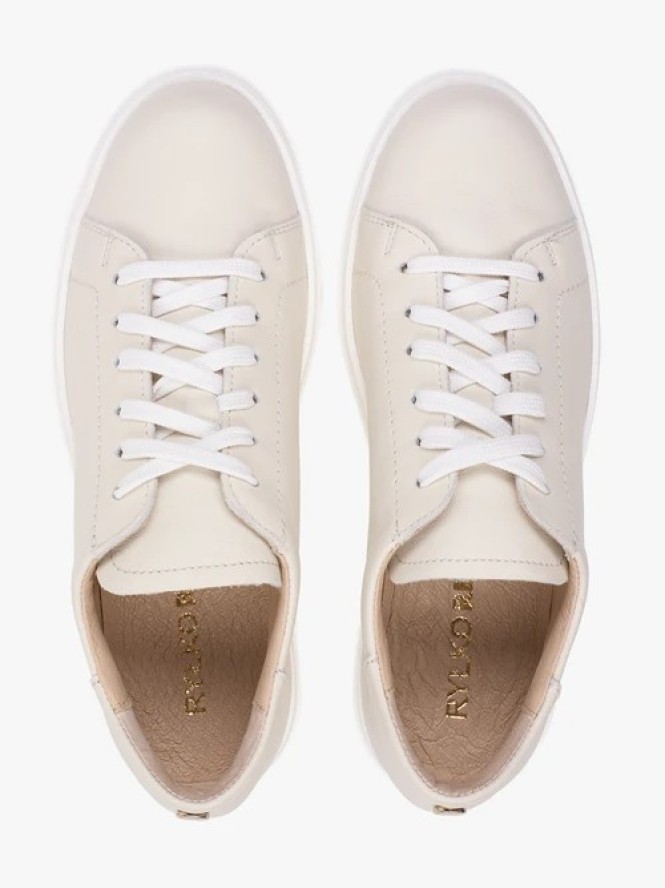 Kremowe sneakersy na platformie