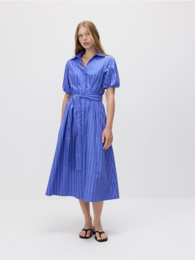 Sukienka midi z wiązaniem - niebieski