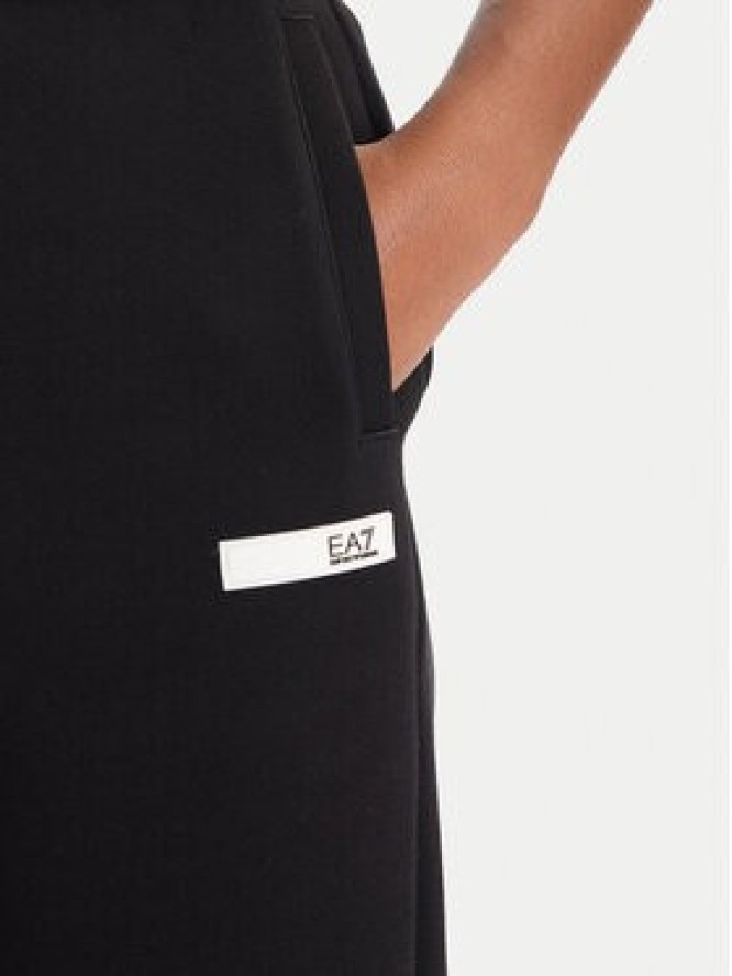EA7 Emporio Armani Spodnie dresowe 7W000678 AF13151 UC001 Czarny Regular Fit