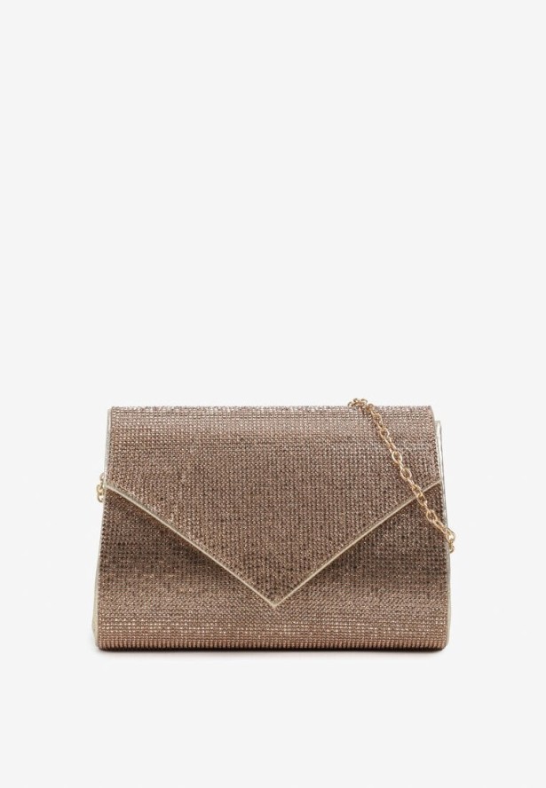 Złota Torebka Kopertówka z Ozdobnymi Cyrkoniami i Metalowym Łańcuszkiem Tiamate