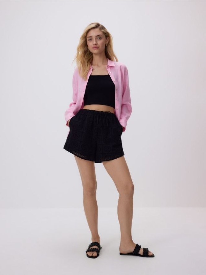 Ażurowe szorty - czarny