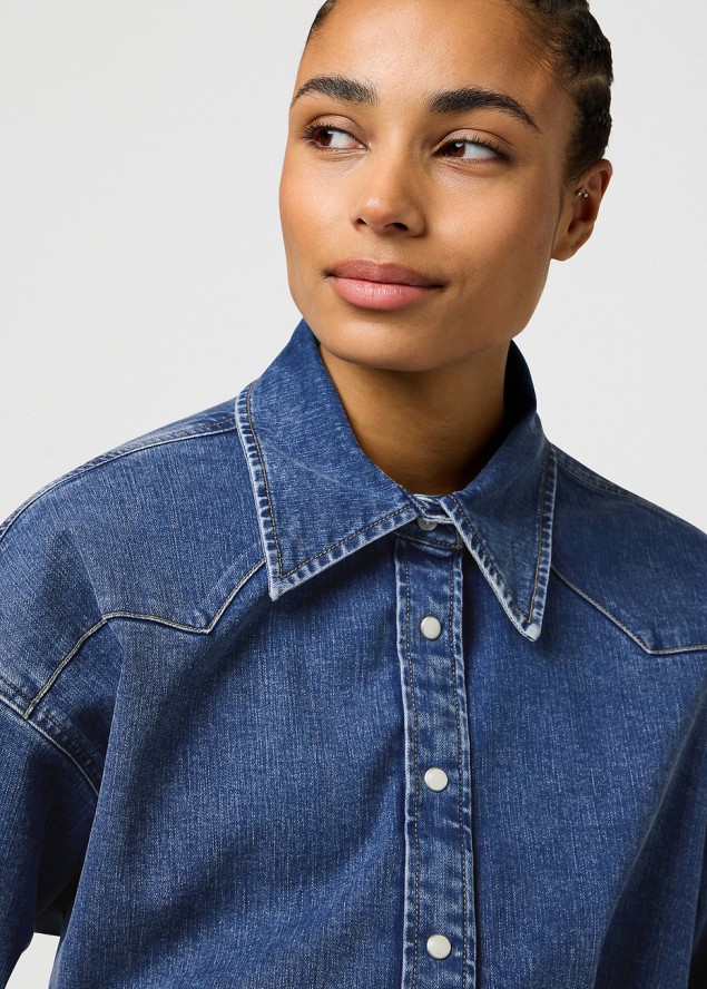 DAMSKA SUKIENKA JEANSOWA WRANGLER DARTED SKIRT DRESS SAPPHIRE TRACE 112370802