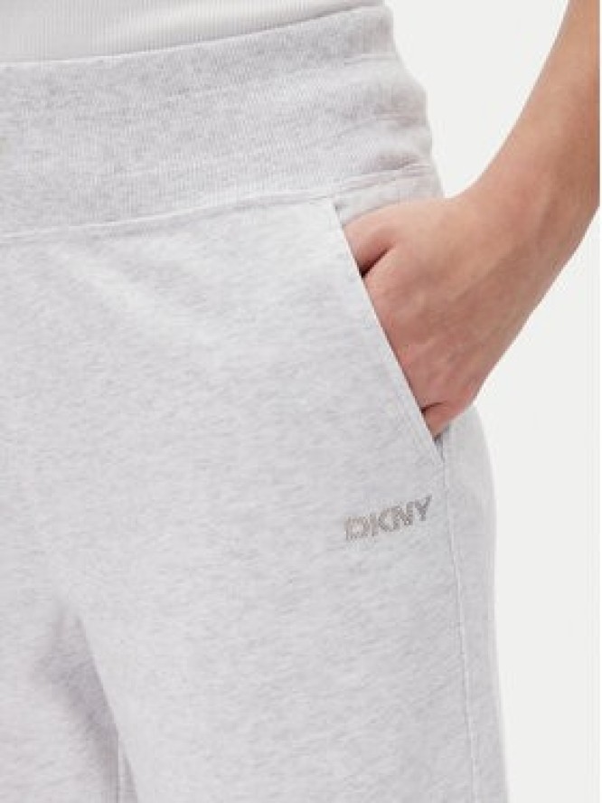 DKNY Sport Spodnie dresowe DP5P3601 Biały Regular Fit