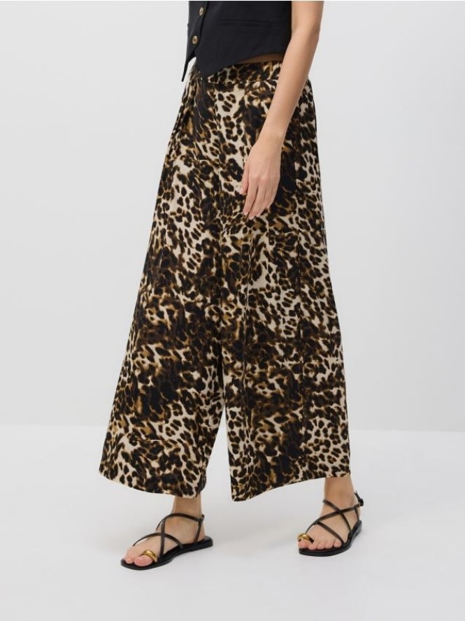 Spodnie palazzo ze zwierzęcym wzorem - wielobarwny