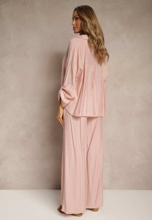 Różowy Komplet z Wiskozy w Stylu Oversize Szerokie Spodnie i Luźna Koszula na Guziki Natinne