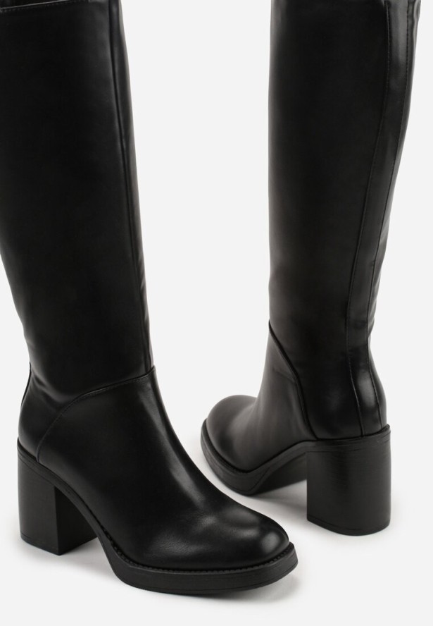 Czarne Kozaki na Słupku przed Kolano Cindria