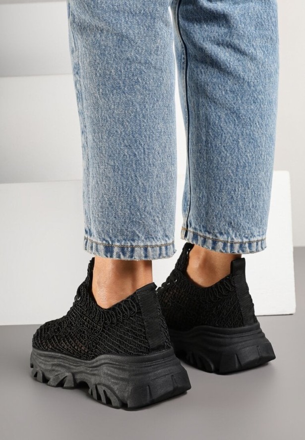 Czarne Sneakersy Ozdobione Siateczką Toliselle