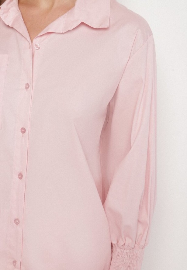 Jasnoróżowa Bawełniana Koszula z Marszczonymi Rękawami i Falbankami Tanandoria