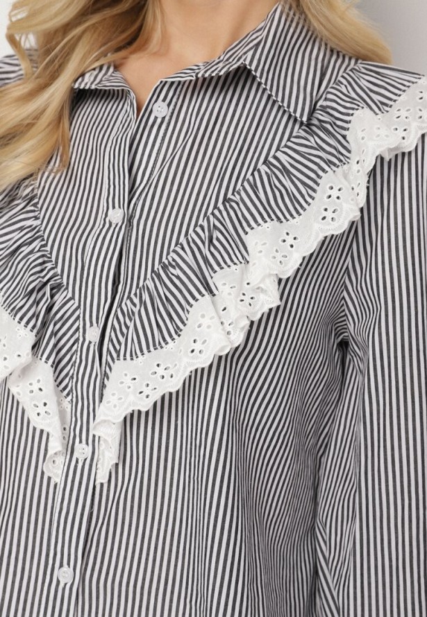 Czarna Bawełniana Koszula w Paski z Ozdobnym Dekoltem z Falbanką Paleriella