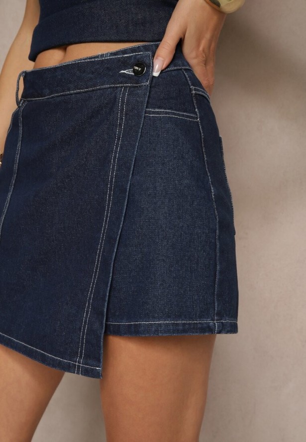 Granatowe Asymetryczne Spódnico-Szorty Jeansowe Zdobione Przeszyciami Lisanithra
