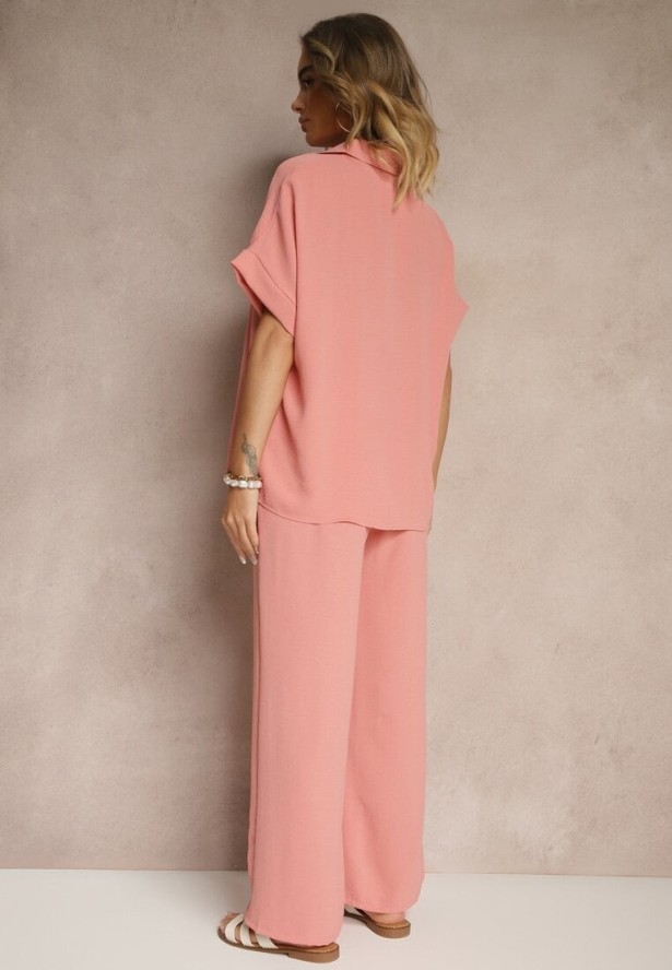 Różowy Komplet z Koszulą z Krótkim Rękawem i Spodniami o Szerokim Kroju Malerienna