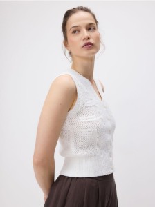 Ażurowa kamizelka - biały