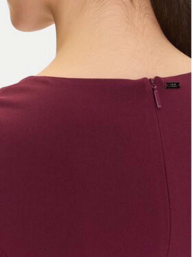 Armani Exchange Sukienka dzianinowa XW000665 AF10872 UA343 Bordowy Regular Fit