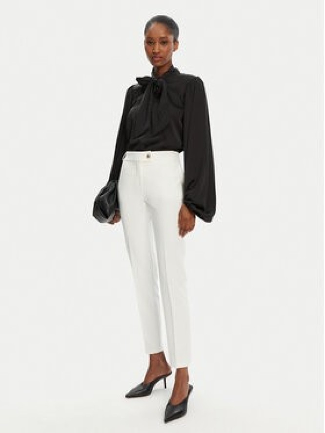 Rinascimento Spodnie materiałowe CFC0122741003 Biały Regular Fit