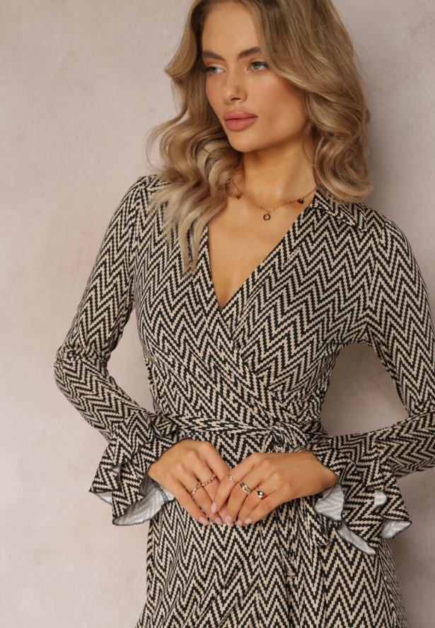 Beżowo-Czarna Sukienka Kopertowa z Falbanką Lutorius