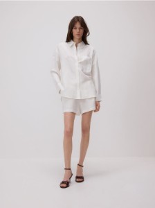 Szorty z lnem - biały