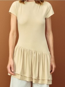 Sukienka z asymetrycznym dołem - beżowy