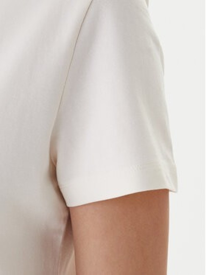 Guess T-Shirt V3BI11 J1314 Écru Regular Fit