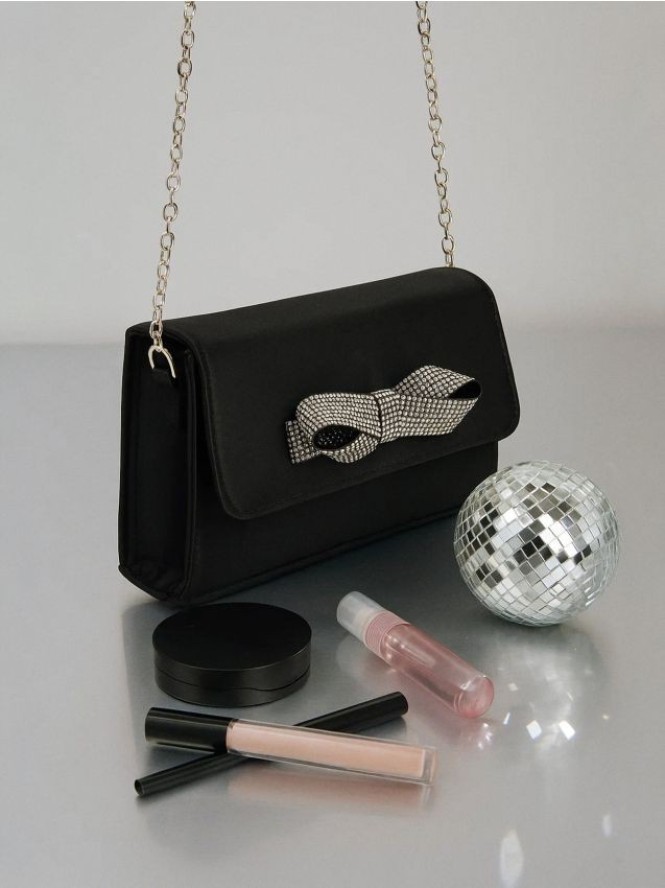 Mała torebka na łańcuszku z kokardą - czarny