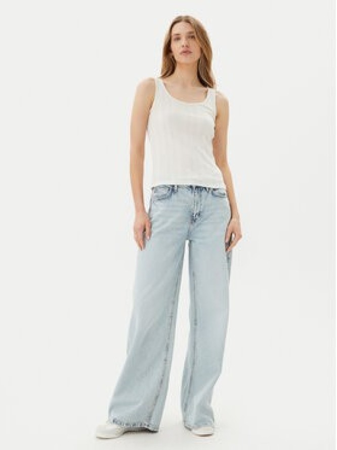 Pieces Top Fia 17155482 Biały Slim Fit