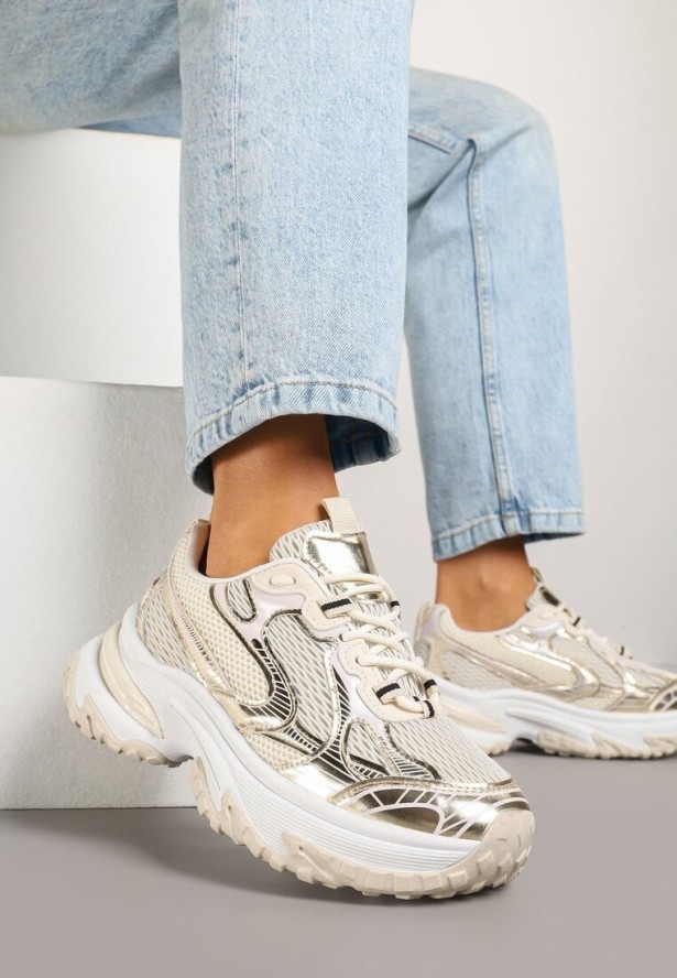 Złote Sneakersy na Grubej Podeszwie Ozdobione Geometrycznym Motywem Mevillia