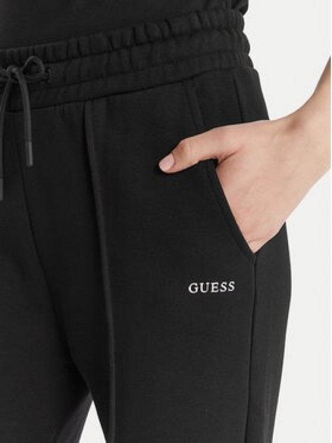 Guess Spodnie dresowe V6RB17 K9V31 Czarny Regular Fit