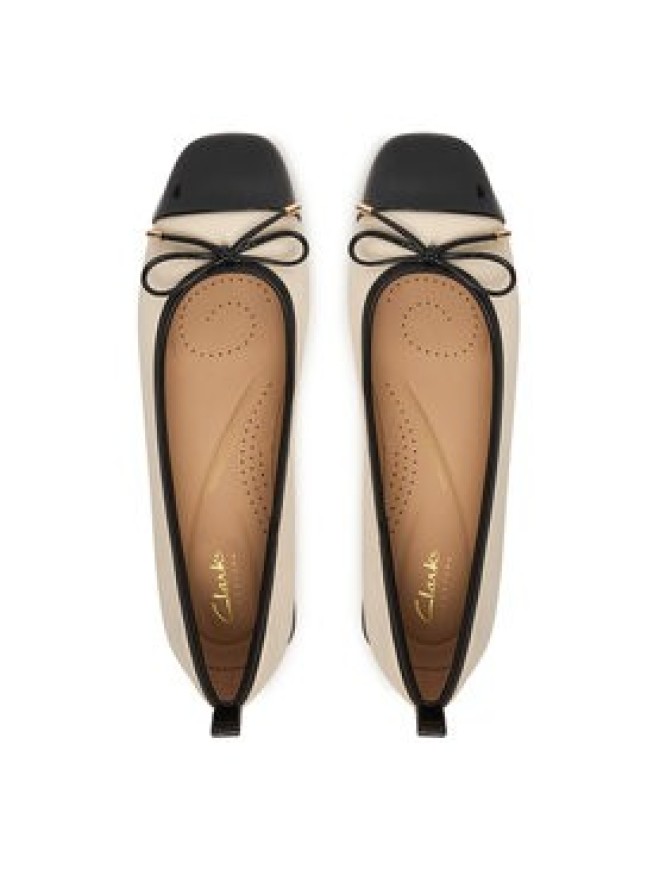 Clarks Półbuty Ubree15 Poppy 26186333 Écru