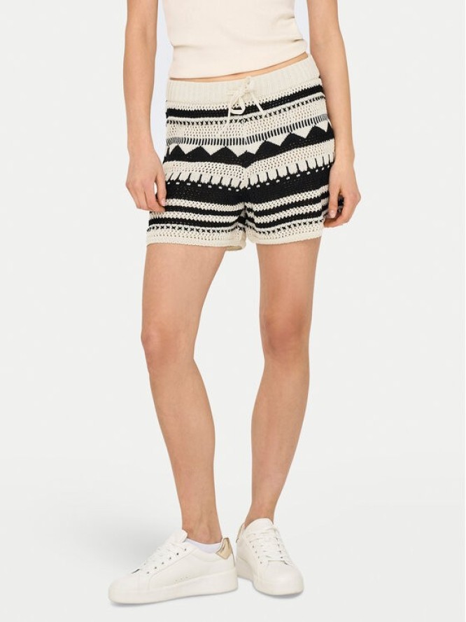 ONLY Szorty materiałowe Merida 15344405 Czarny Regular Fit