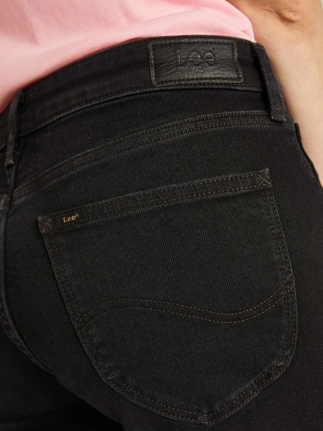 DAMSKIE SZORTY JEANSOWE LEE BOYFRIEND SHORT L37NCPOZ 112108081