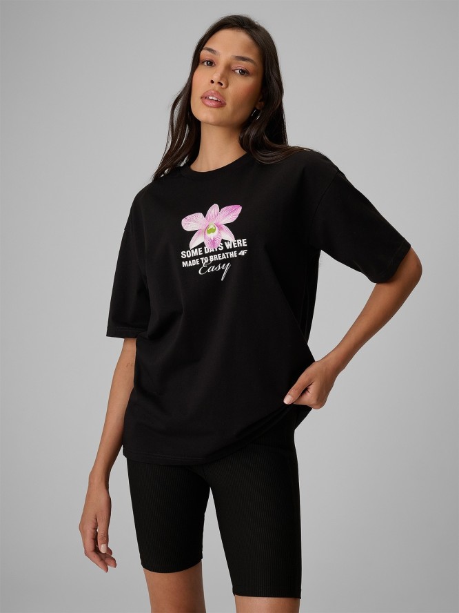 4F T-shirt loose z nadrukiem damski - czarny M