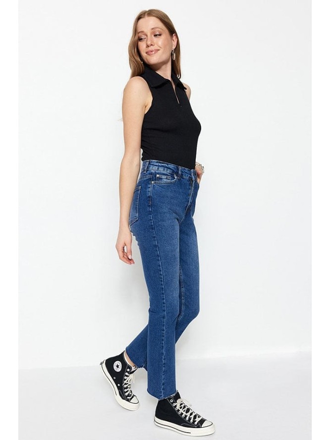 trendyol Dżinsy - Flare fit - w kolorze niebieskim rozmiar: 34