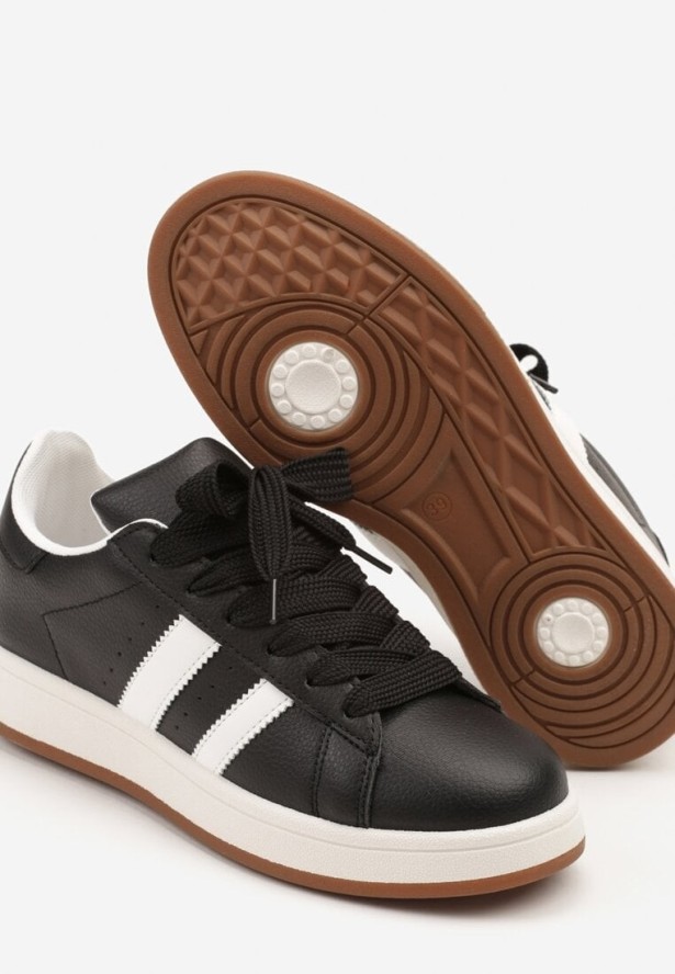 Czarne Sneakersy w Stylu Kultowych Tenisówek z Ozdobnymi Paskami Marazea