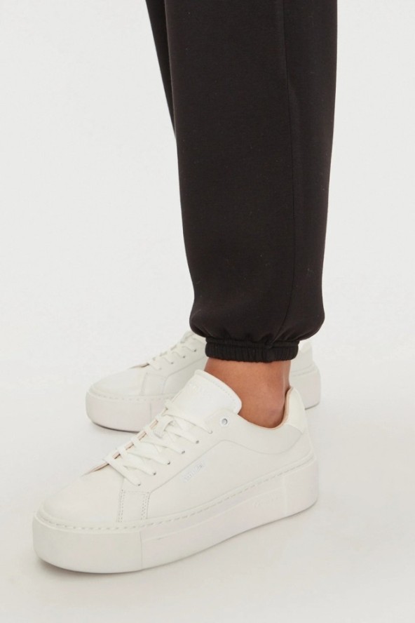 GUESS Czarne damskie spodnie dresowe Cecilia, Rozmiar L