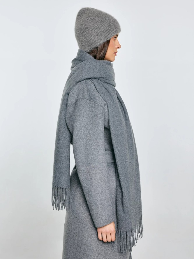 Szal damski z frędzlami szary Herynias 902